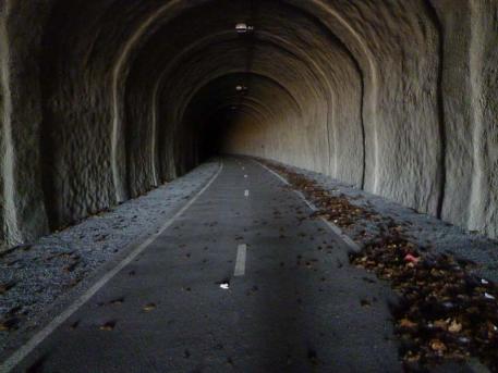 V tunelu pod Vítkovem
