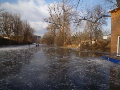 Praskání ledu na Vltavě